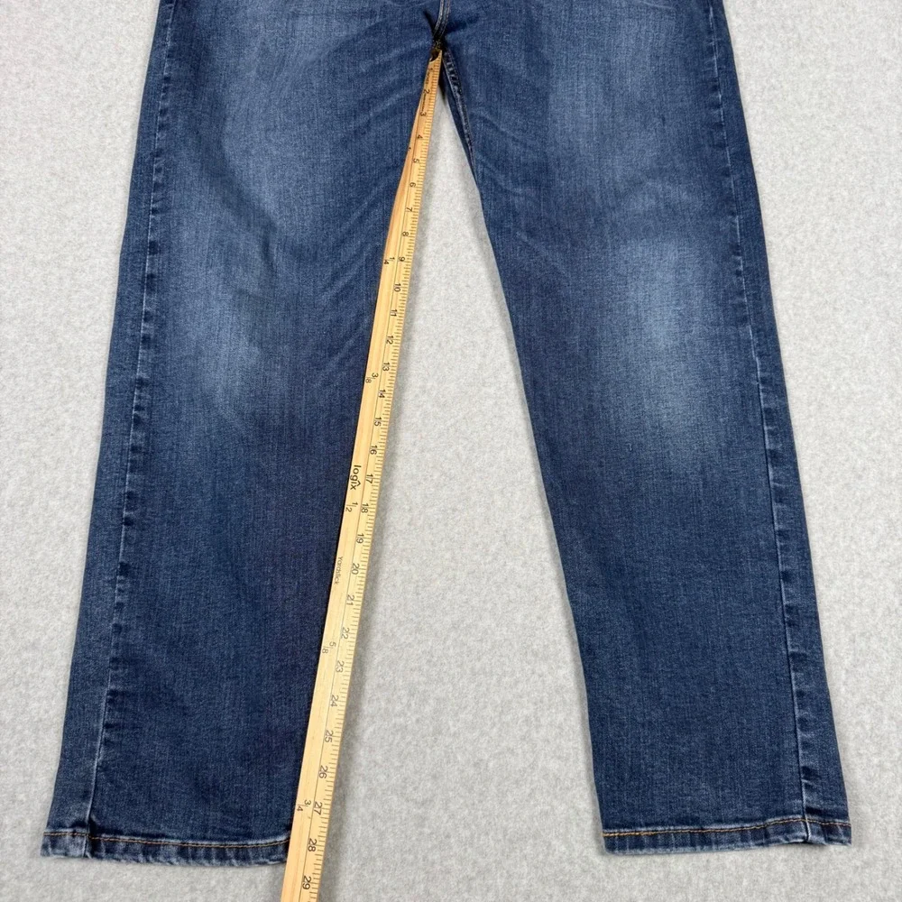 Levis levis 502